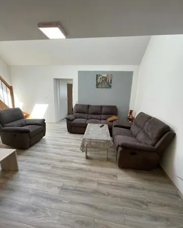 Einstein Apartment *